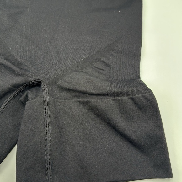 NWT Jockey Skimmies High-Waist Mid-Thigh Shaper Shorts – Black, Size M - Picture 3 of 11